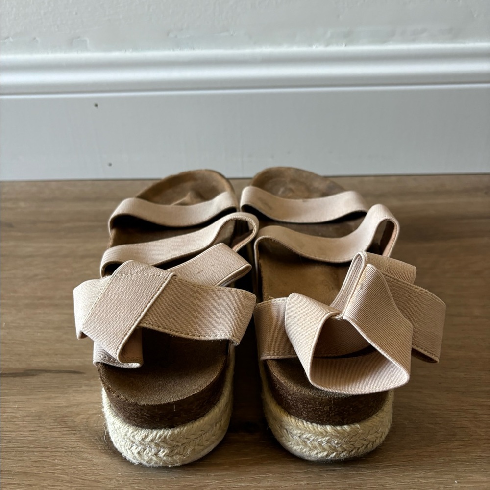 Women’s Platform Sandals - Picture 2 of 4